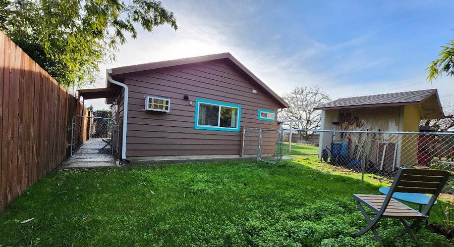 Fenced in yard for your puppy!