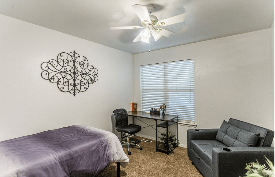 twin bed with office area, bedroom #4
