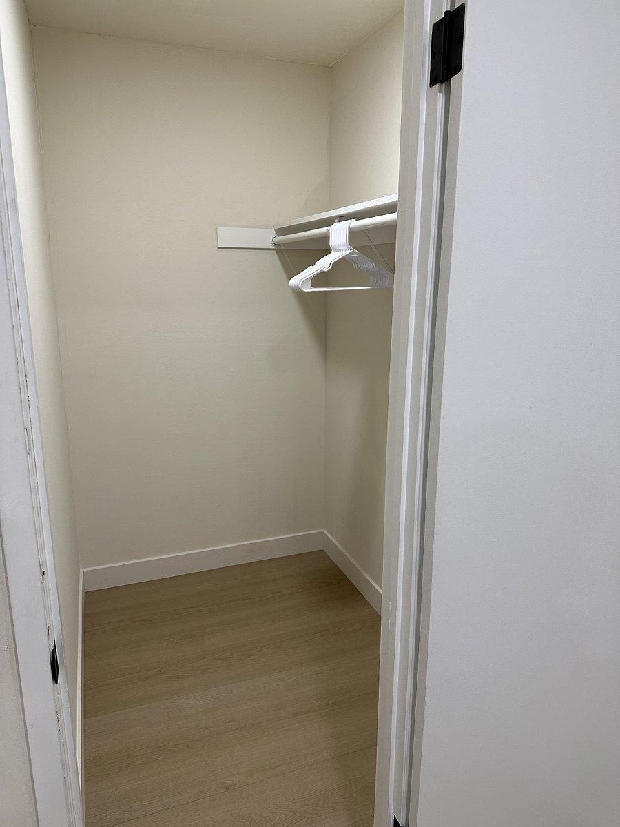 walking closet in Bedroom #1