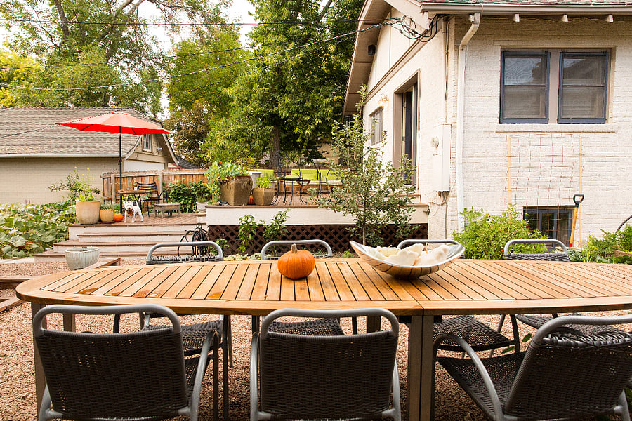 Exterior dining for 8