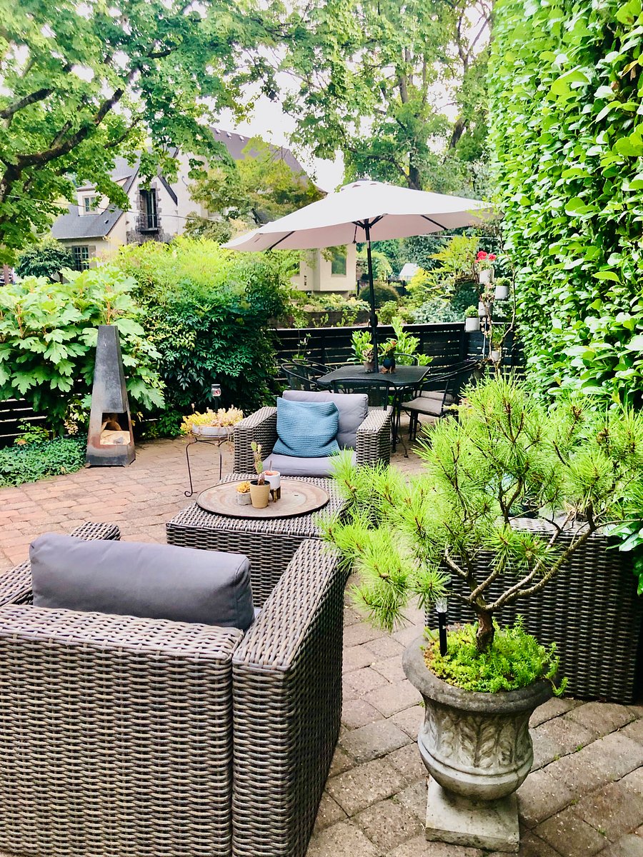 Outdoor space to relax and entertain