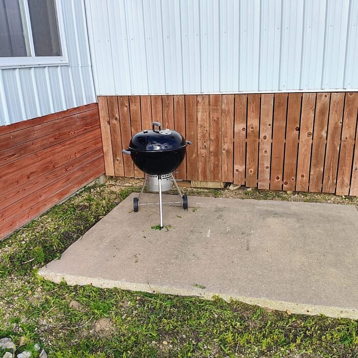Outdoor grill/patio area