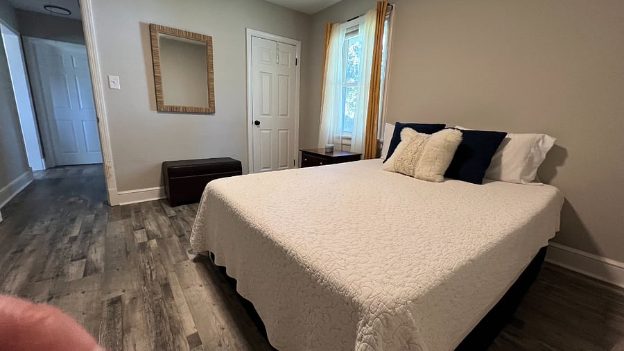 Second Bedroom - queen bed
