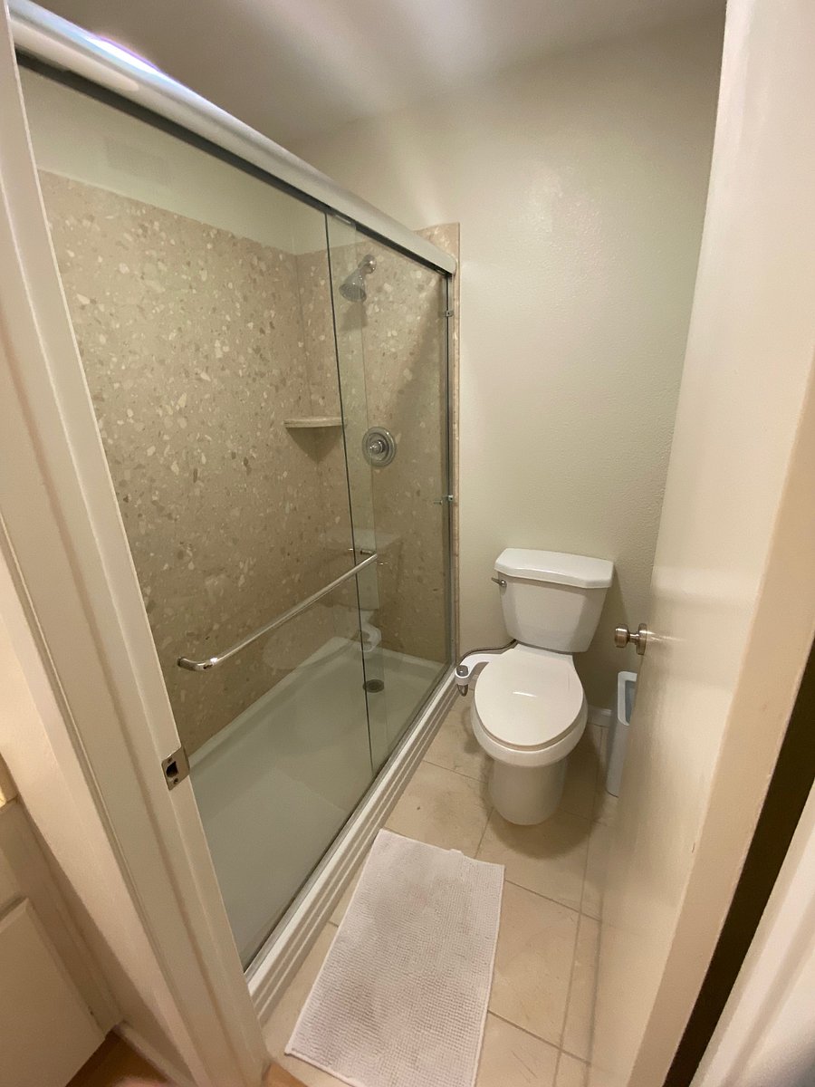 Ensuite in Main Bedroom
