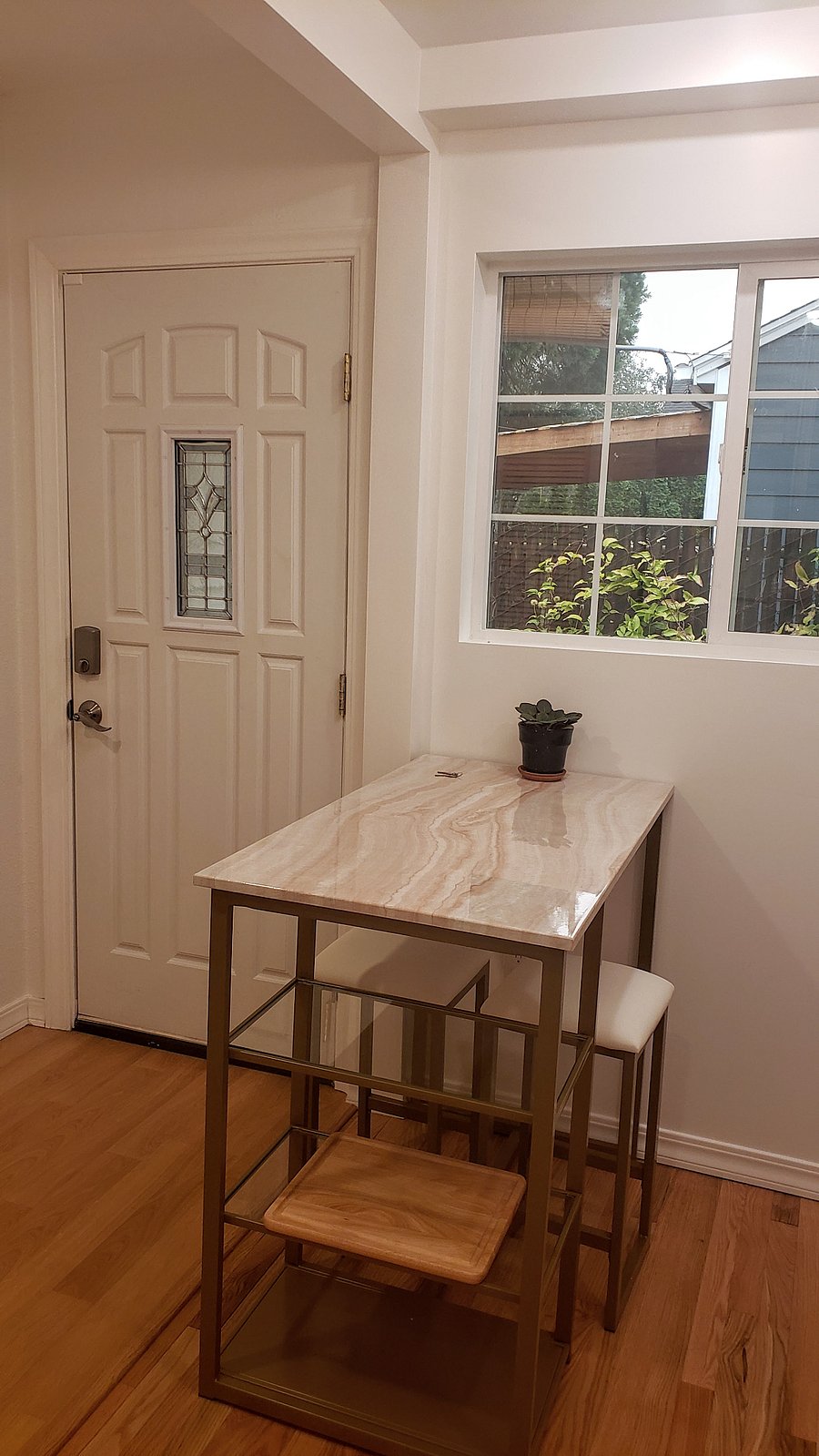 Entry-way & Eating nook
