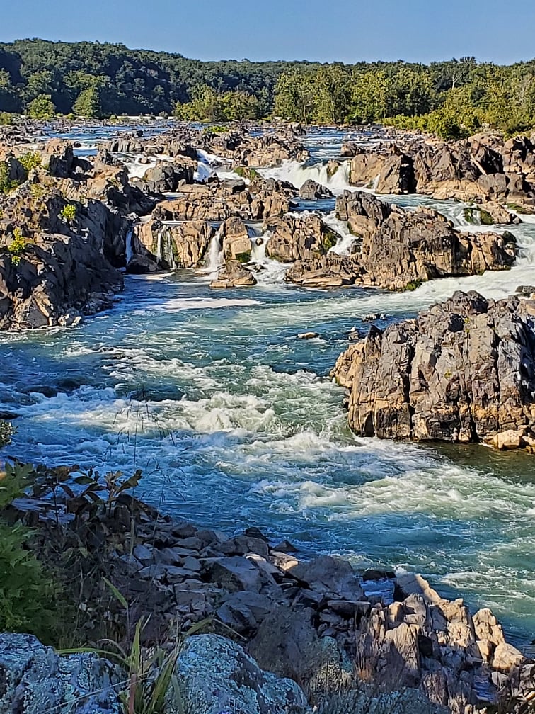 Walk to stunning Great Falls Park