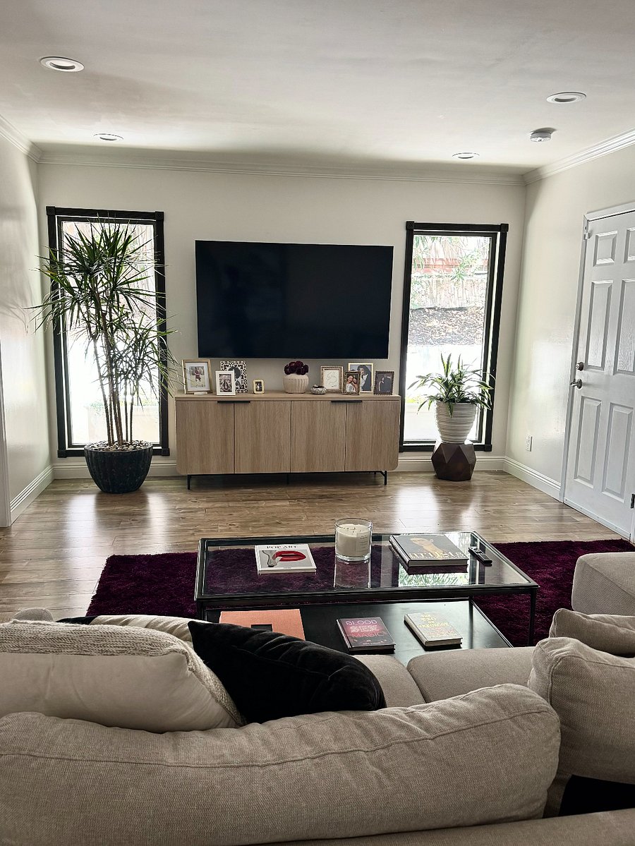 tv living room