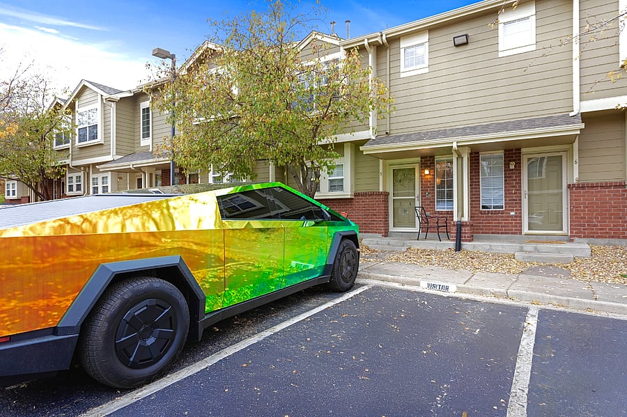Spacious townhouse with ample parking and a tranquil outdoor patio. Perfect for a relaxing getaway.