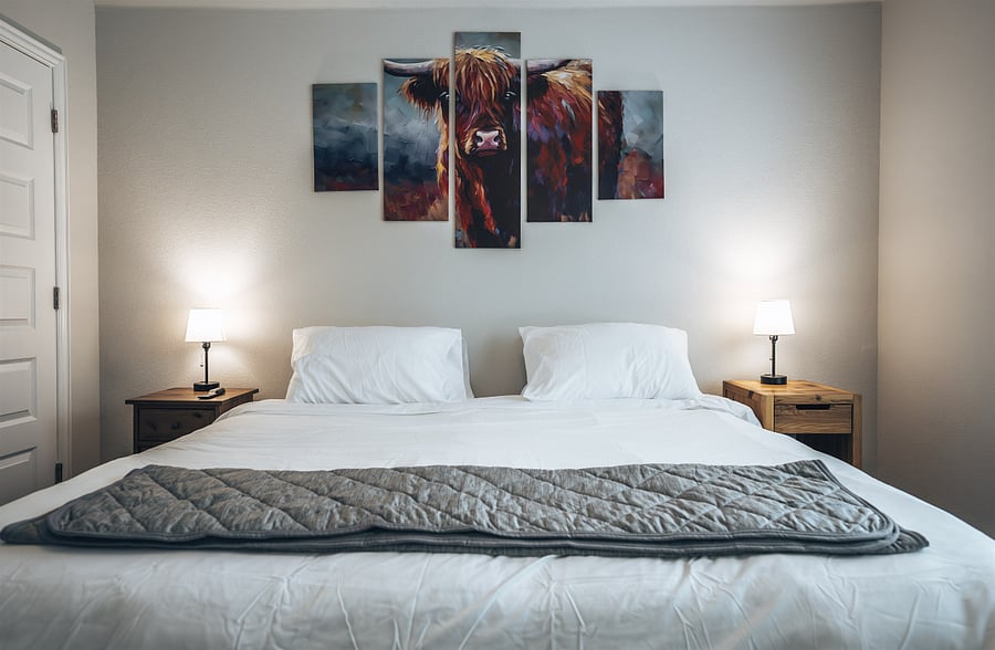 Guest Bedroom - 1