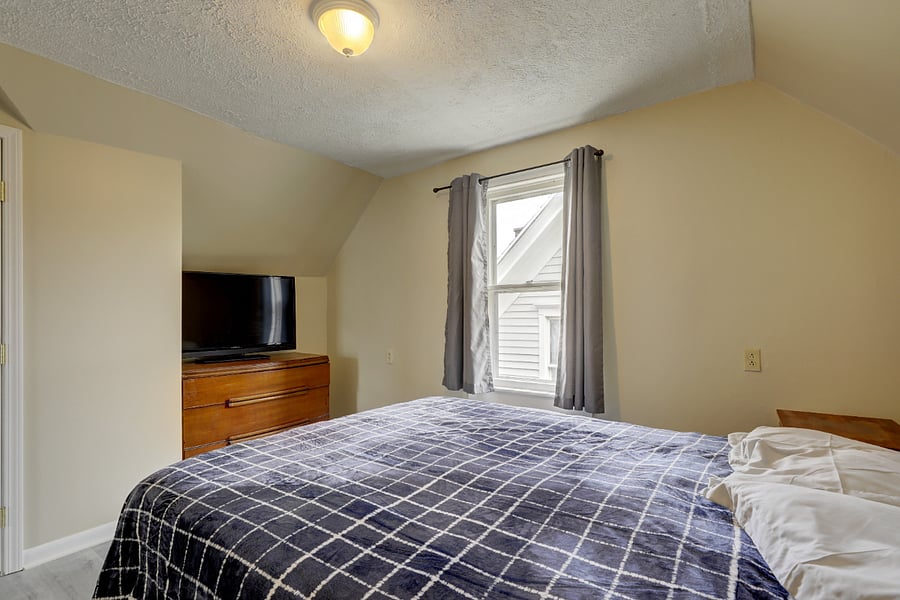 2nd Bedroom Queen