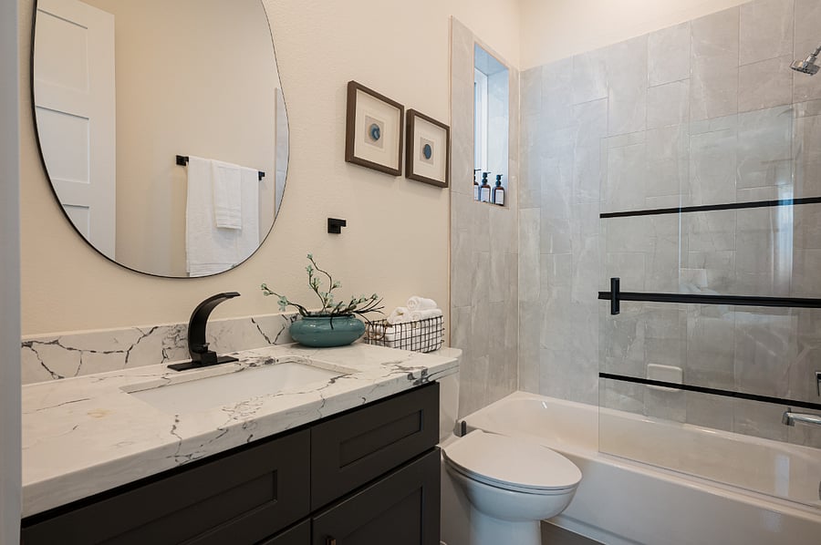 Full bathroom 