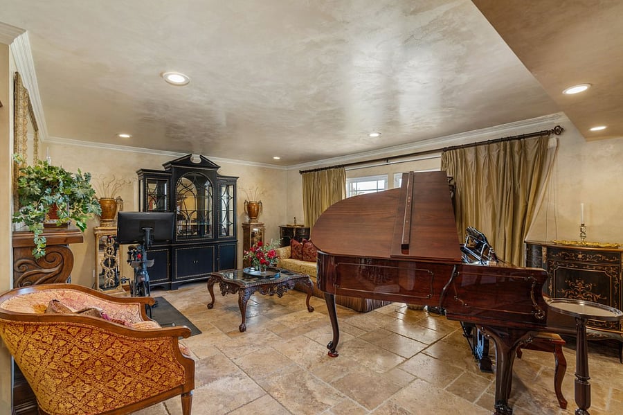 Furnished Finder property 785018_1 photo 3