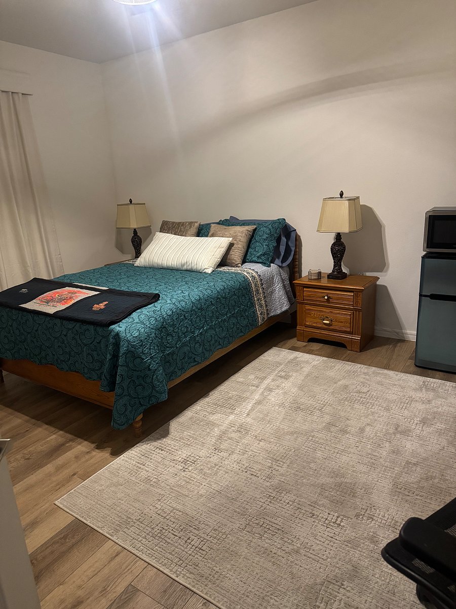 Furnished Finder property 785063_1 photo 8