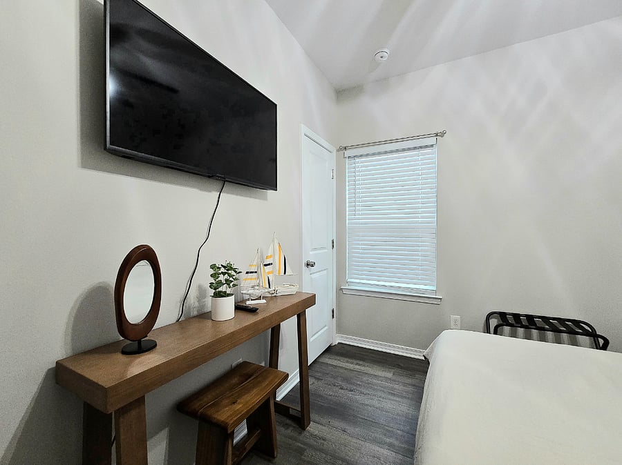 Furnished Finder property 785097_1 photo 32