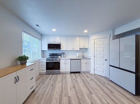 Furnished Finder property 785107_1 photo 6