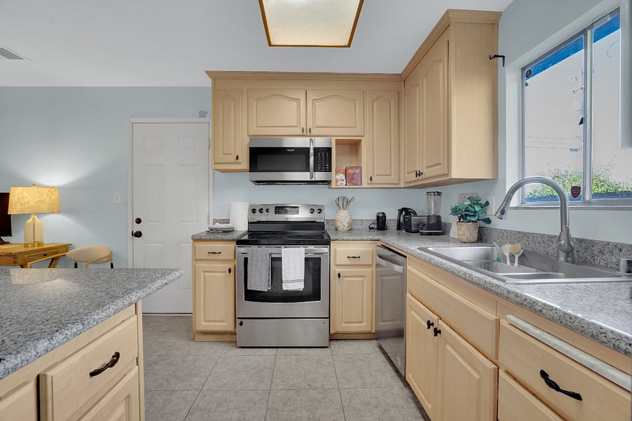Furnished Finder property 785129_1 photo 7
