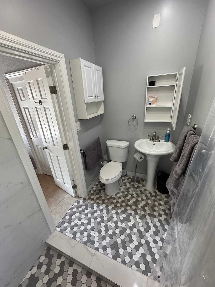Furnished Finder property 785148_1 photo 9