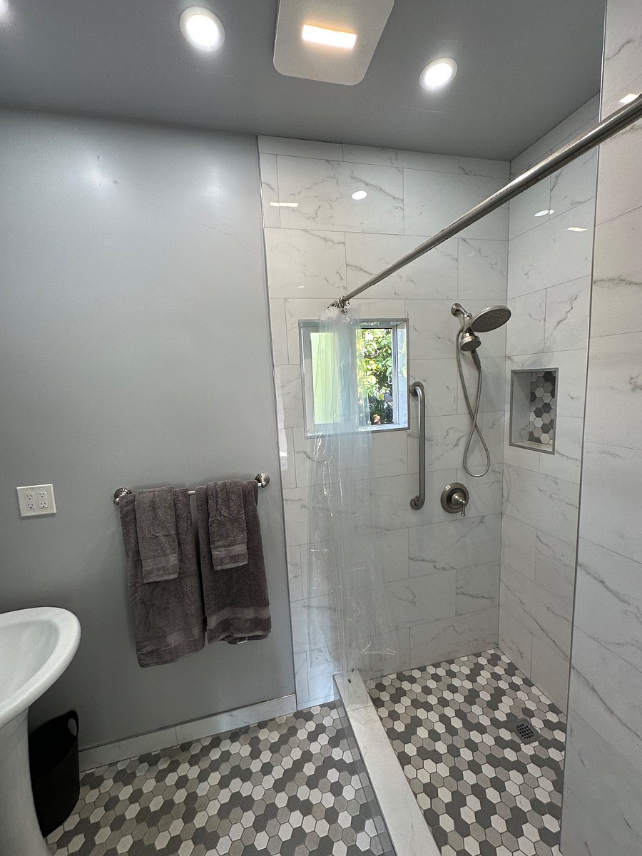 Furnished Finder property 785148_1 photo 11