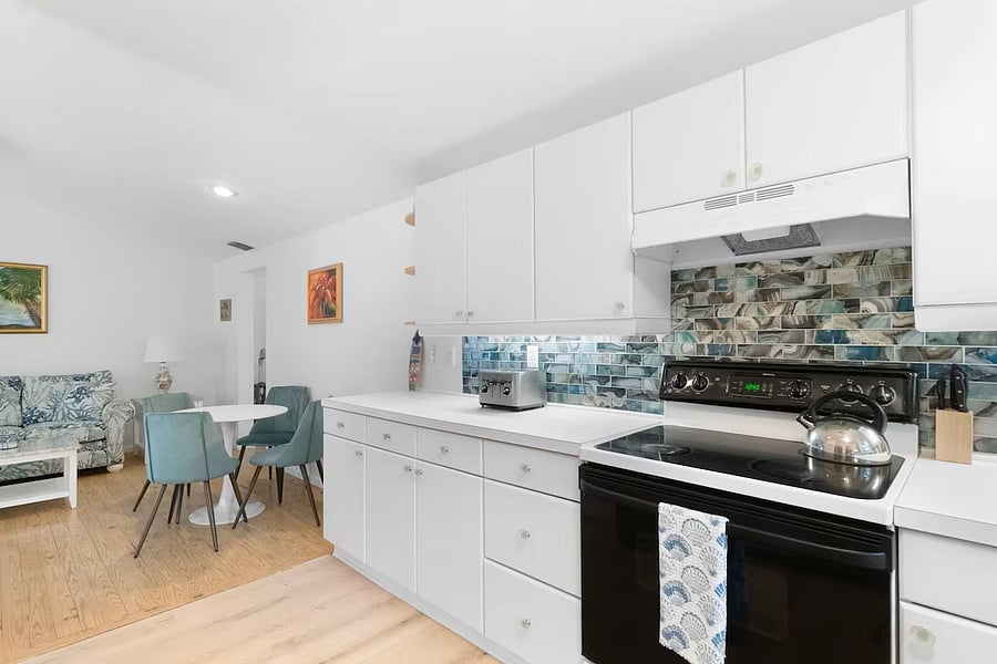 Furnished Finder property 785248_1 photo 9