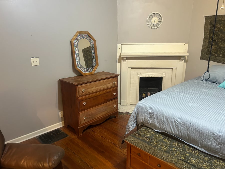 Fireplace is not useable
I keep candles there and is nice look when lit