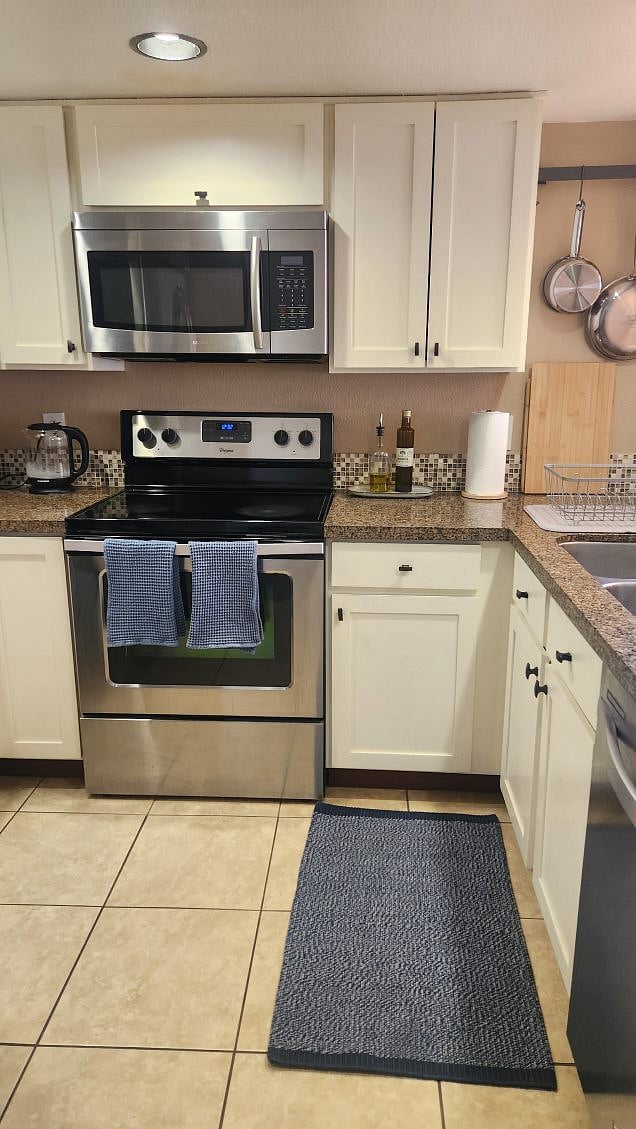 Furnished Finder property 785392_1 photo 17