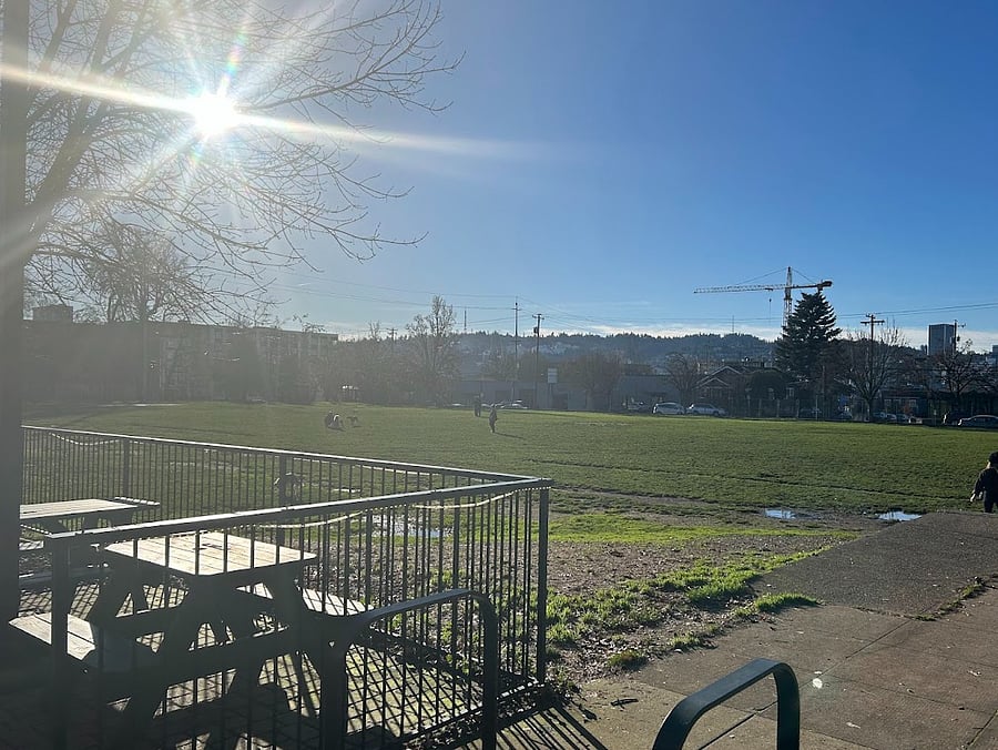 3 blocks away is Revolution Hall and an informal dog park