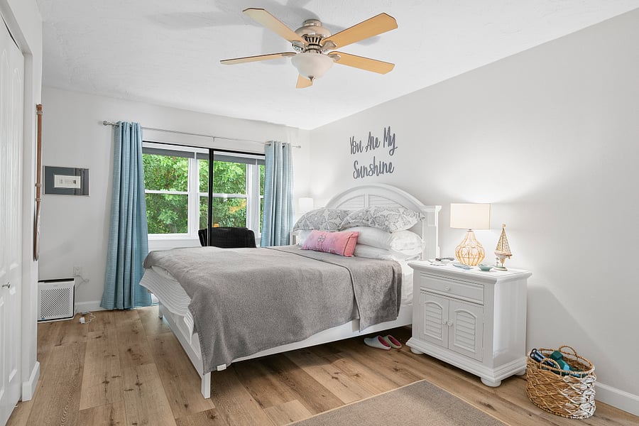 Main bedroom King