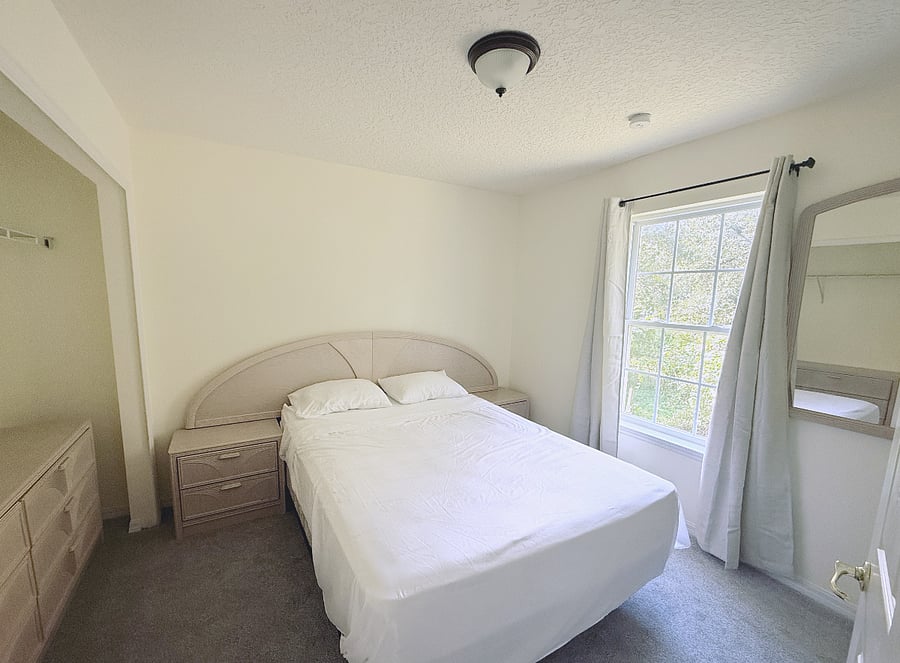 Upstairs Bedroom #2