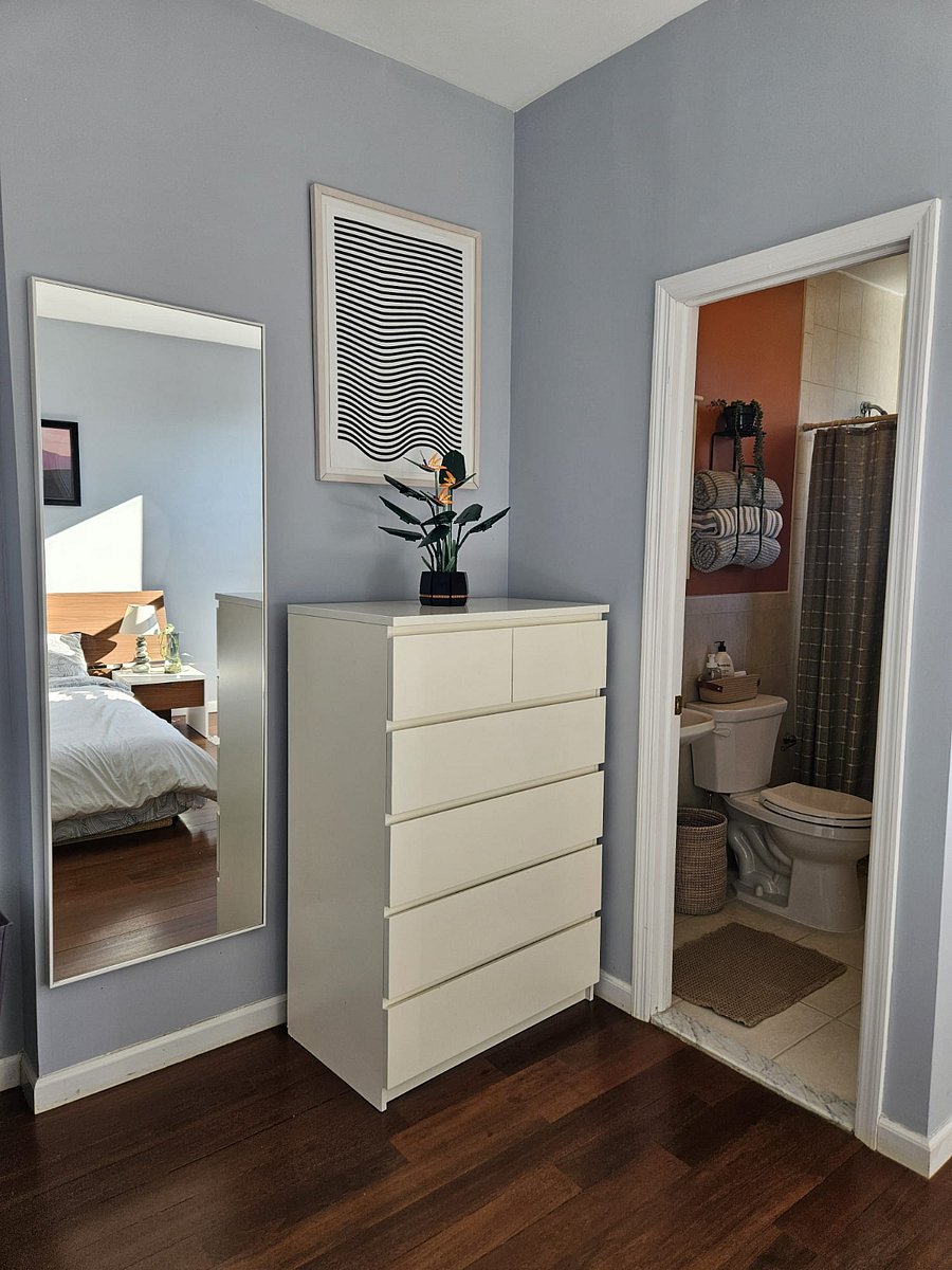 Master en-suite bathroom 