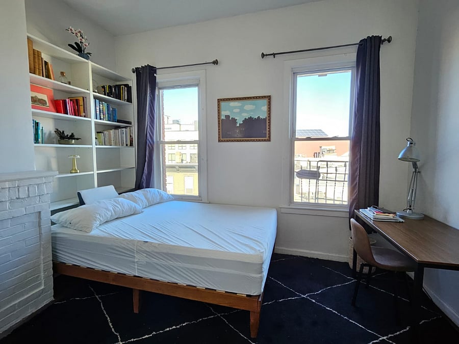 Bedroom 2 with bed and home office as well.