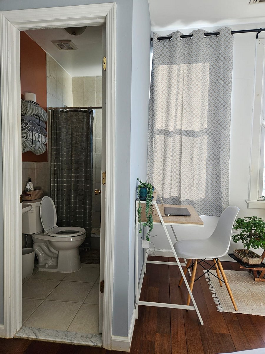 The world's most convenient home office
