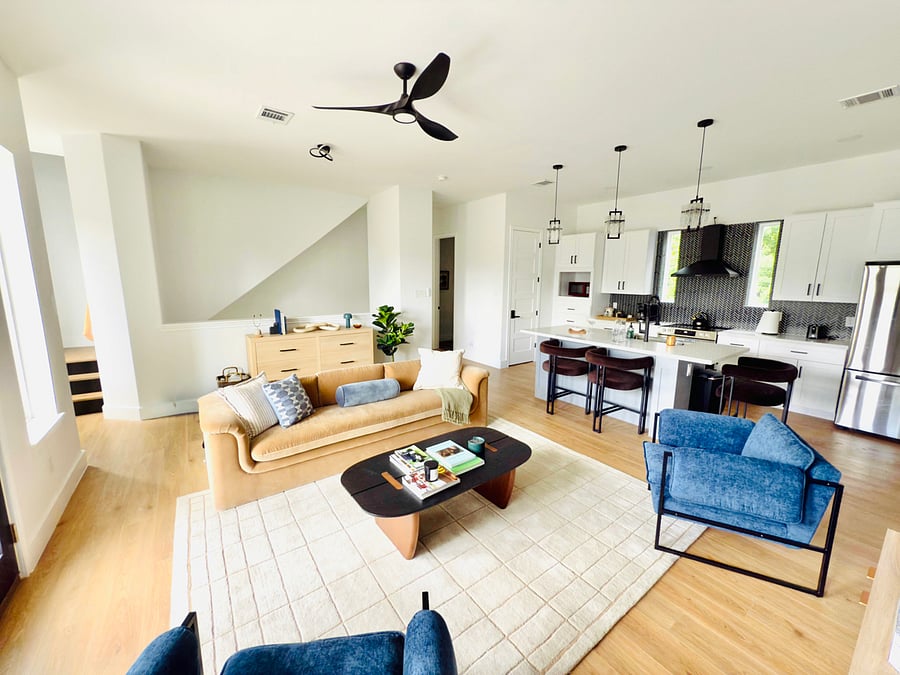 kitchen/living room 2nd flr