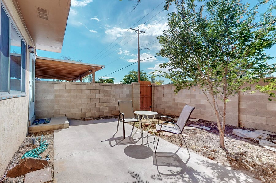 Private courtyard