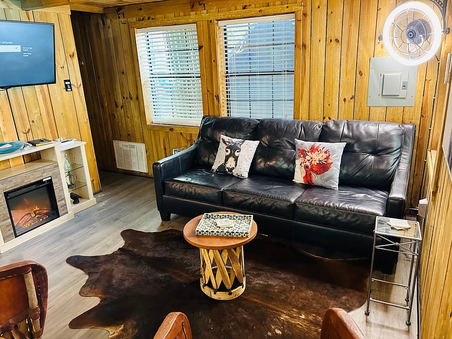 Furnished Finder property 786054_1 photo 17