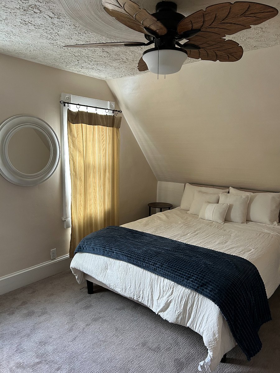 Bedroom #1