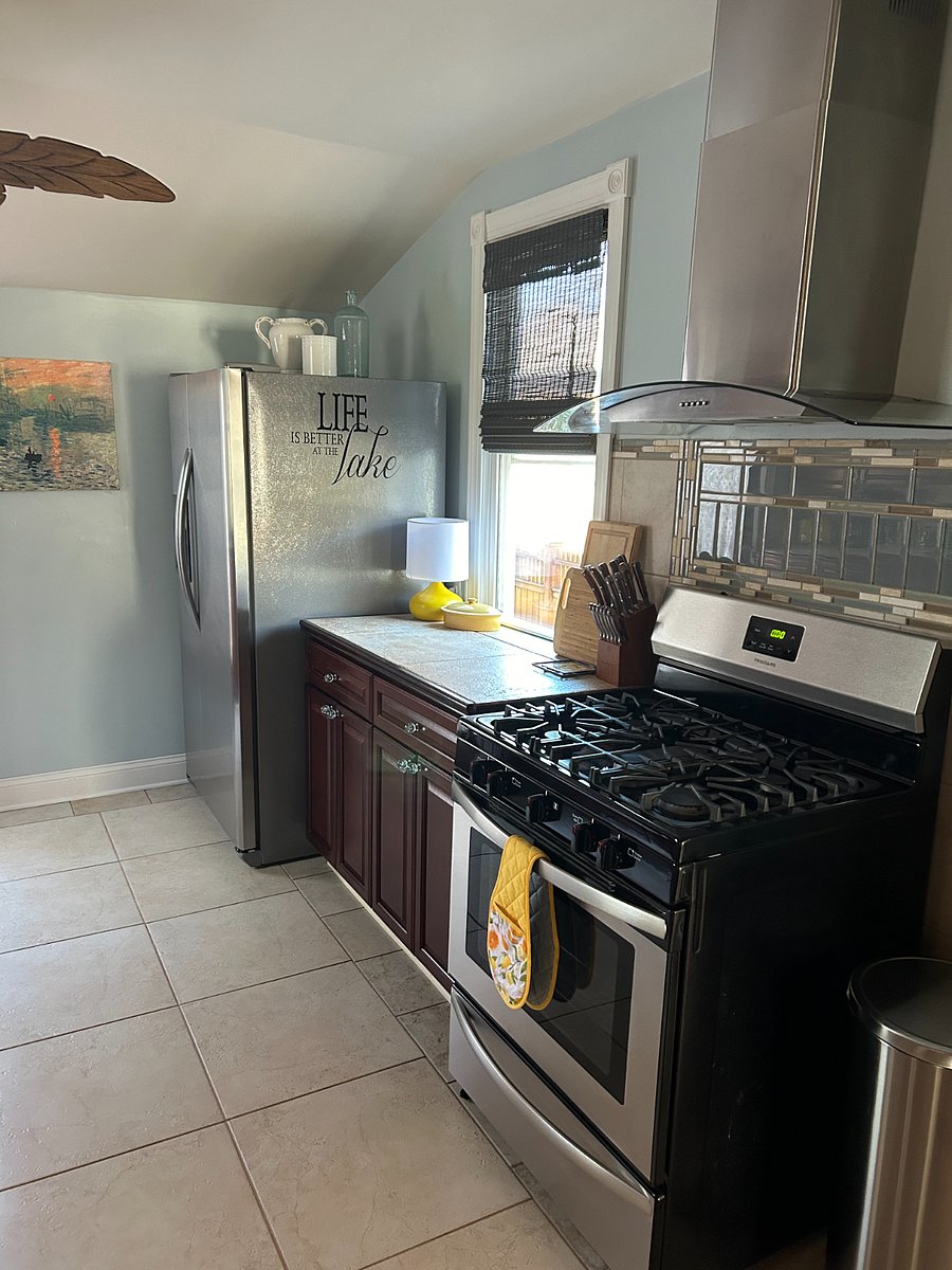 Large spacious kitchen