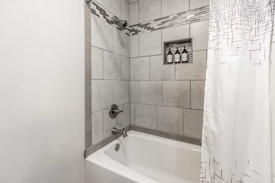Furnished Finder property 786325_1 photo 30