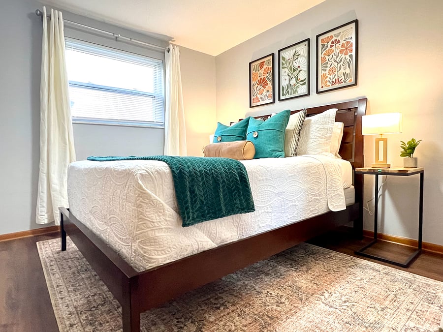 Queen bedroom. 