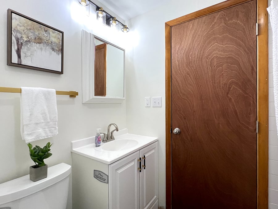 Full bathroom.
