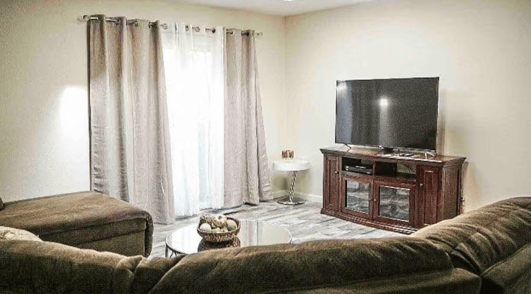 Furnished Finder property 786368_1 photo 4