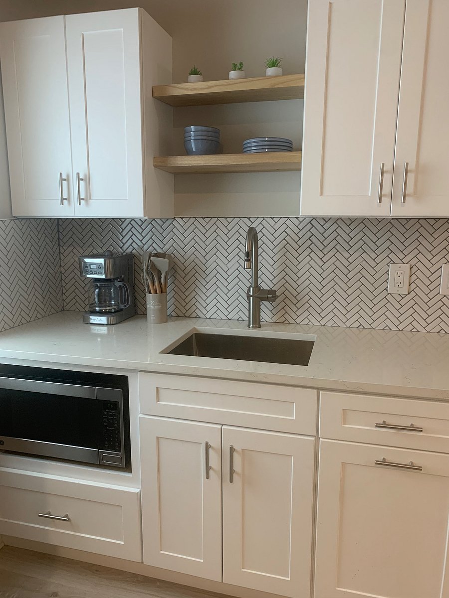 Furnished Finder property 786426_1 photo 8