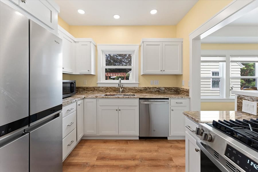Furnished Finder property 786481_1 photo 9