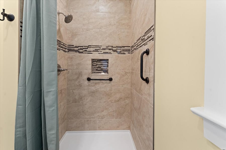 Furnished Finder property 786481_1 photo 14