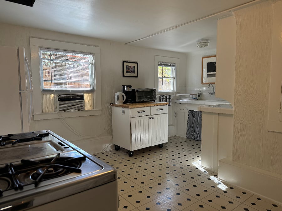 Furnished Finder property 786516_1 photo 6