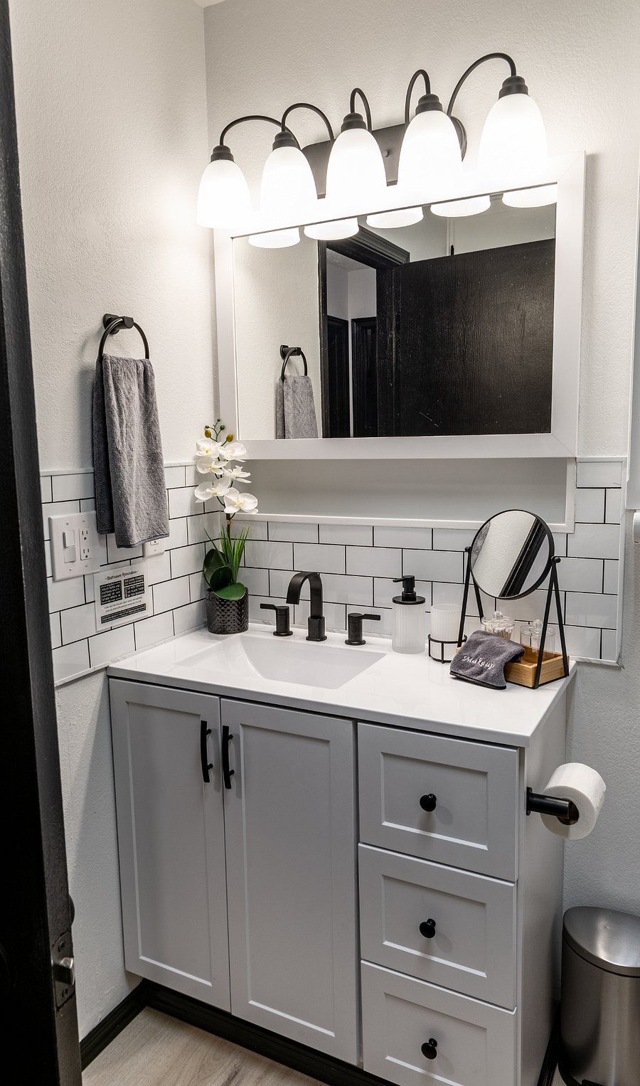 Chic and clean bathroom with a jetted tub