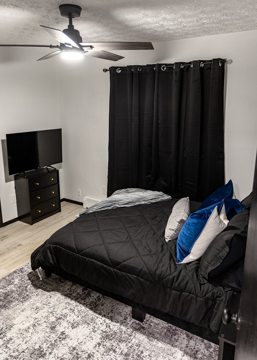 Queen bed