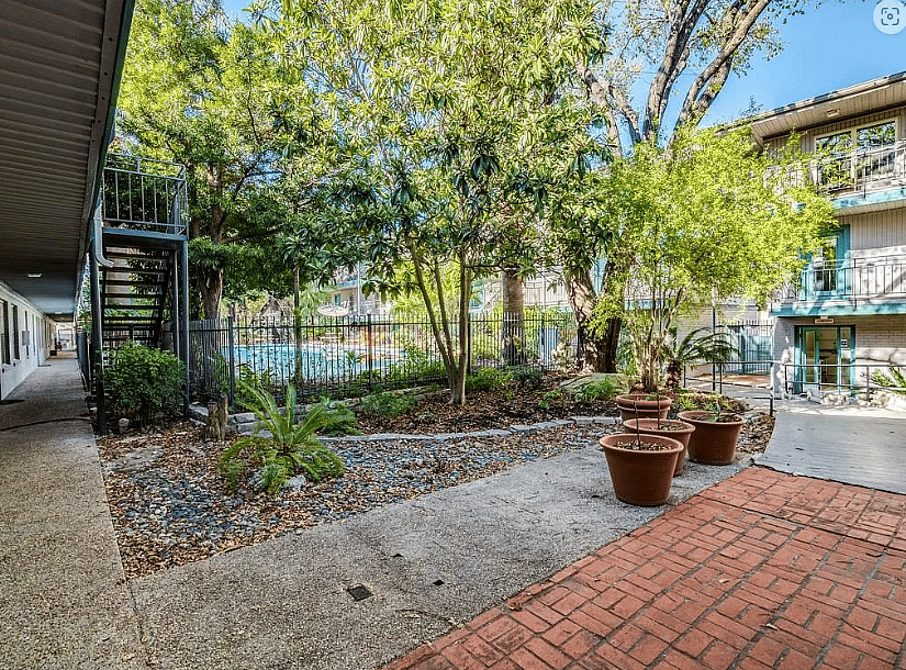 Furnished Finder property 786550_1 photo 14