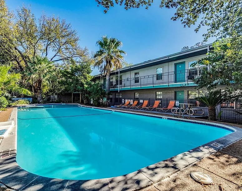 Furnished Finder property 786550_1 photo 15