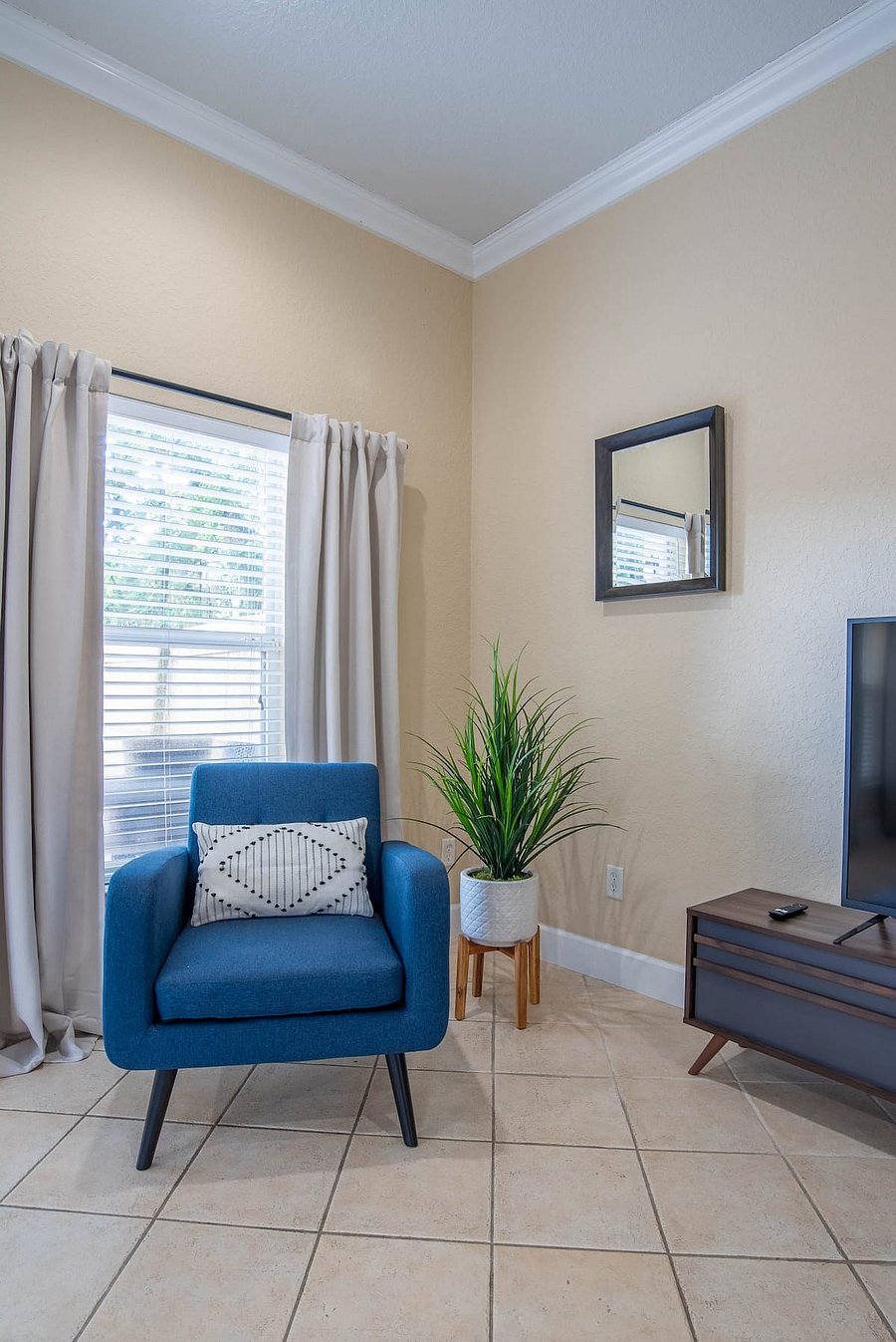 Furnished Finder property 786583_1 photo 5