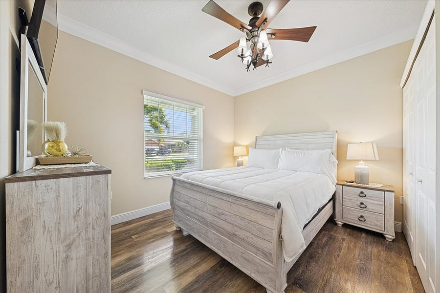 Bedroom #1
